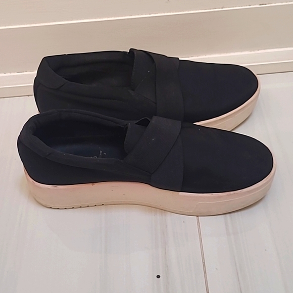 Platform slip on runners - Picture 3 of 4